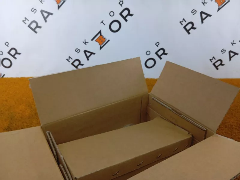 Шторка безопасности Audi A6 2018 4G8880242B C7, правая