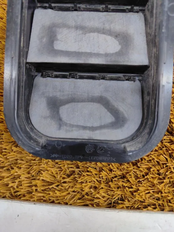 Решетка вентиляционная