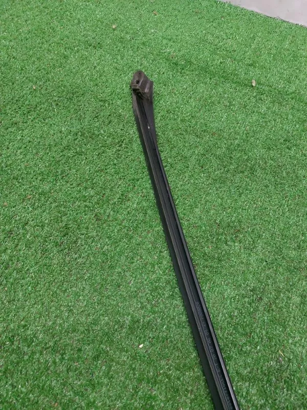 Уплотнитель стекла двери