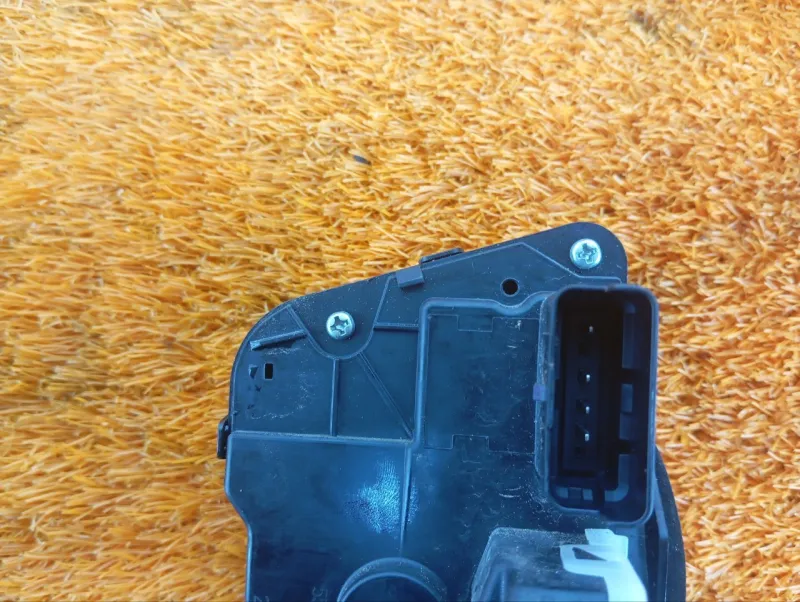 Замок двери