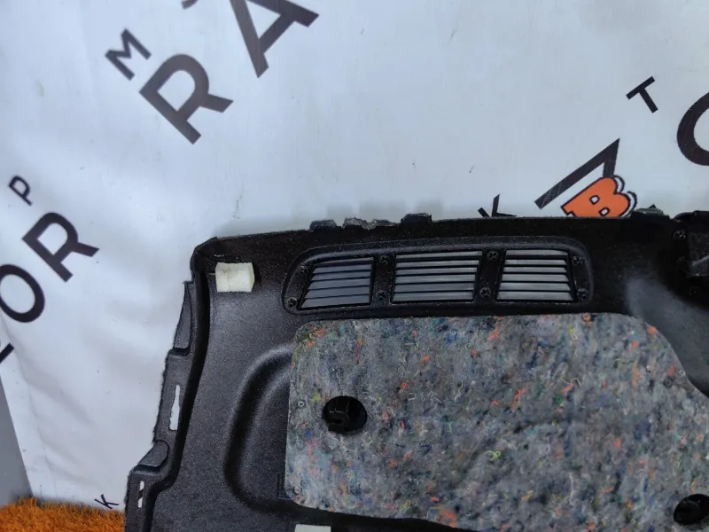 Полка багажника