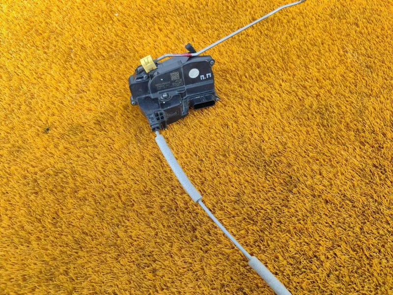 Замок двери