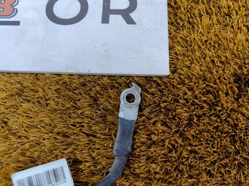 Клемма аккумулятор