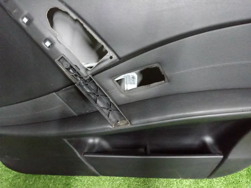 Обшивка двери BMW 5-Series 2006 51417076764 E60, передняя правая
