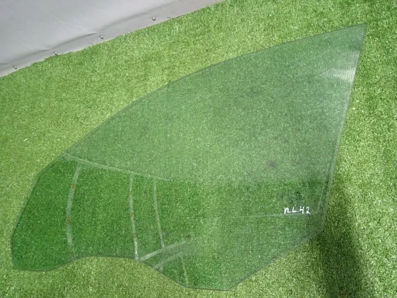 Стекло двери BMW 5-Series 2006 51337110633 E60, переднее левое