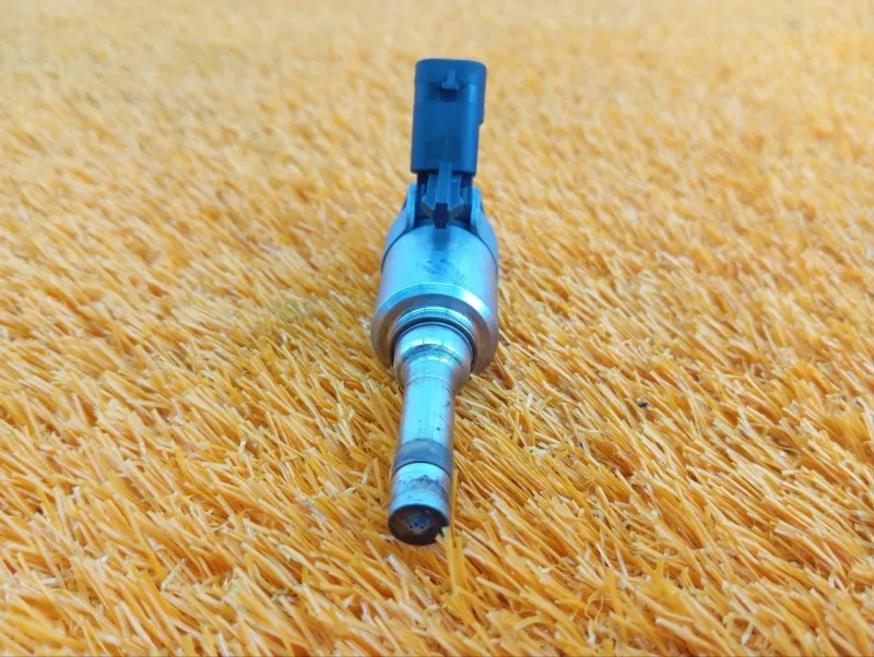 Форсунка топливная