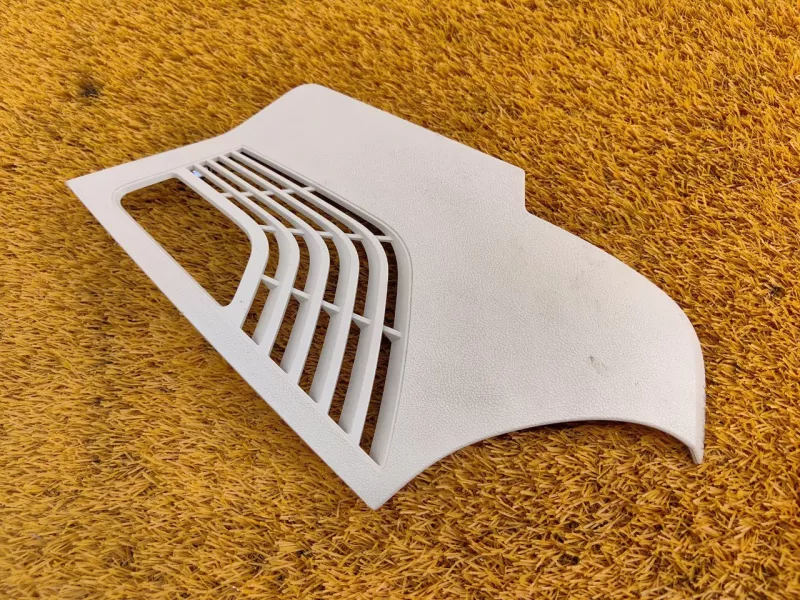 Обшивка багажника