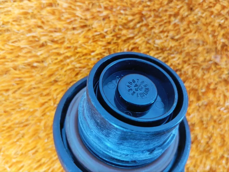 Лючок Бензобака