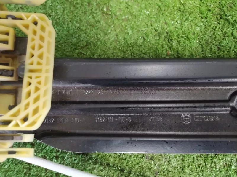 Стеклоподъемник BMW 5-Series 2011 51337182131 F10, передний левый