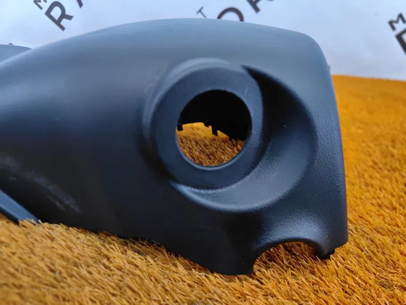 Кожух рулевой колонки