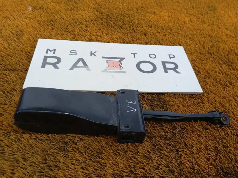 Ограничитель двери