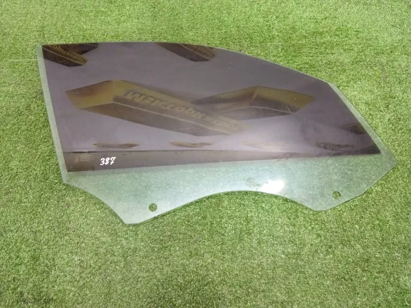 Стекло двери BMW X1 2009 51332990296 E84, переднее правое