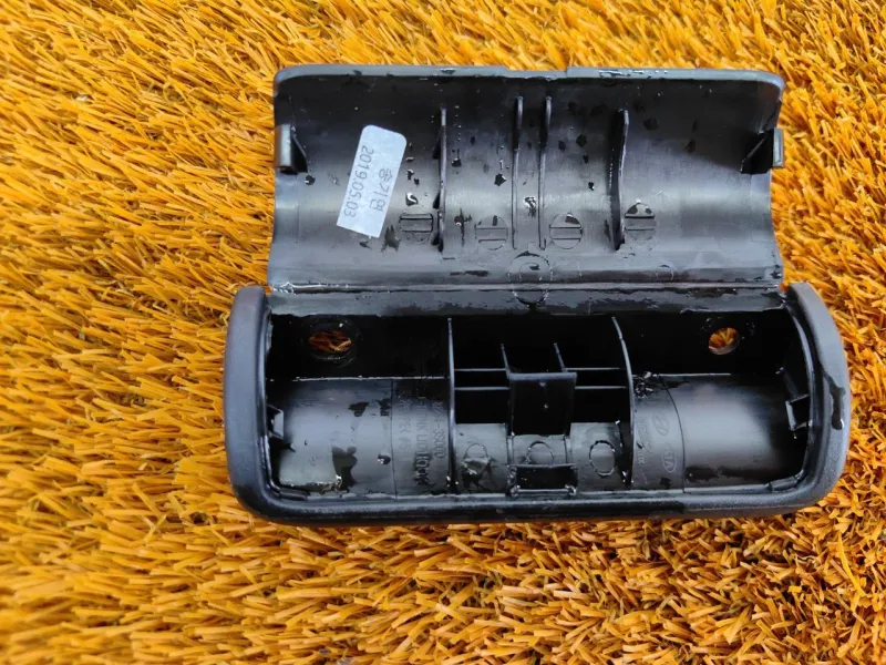 Ручка багажника