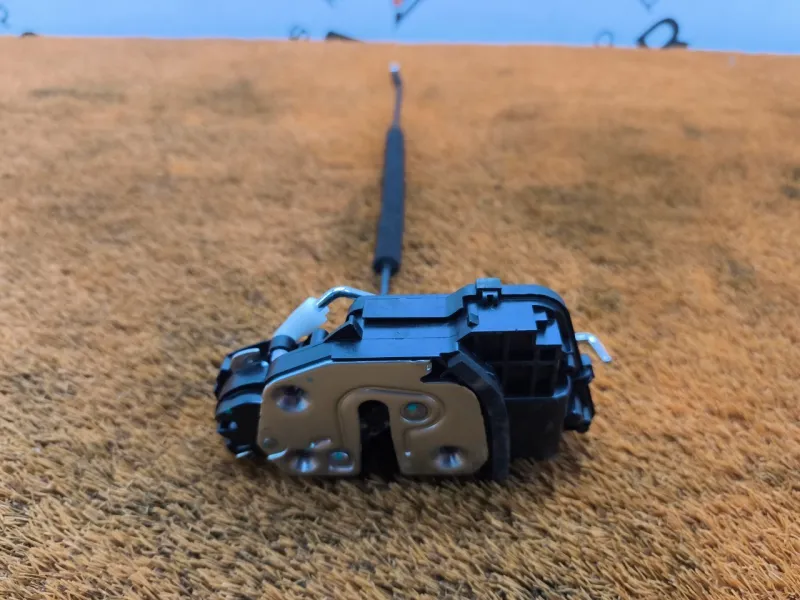 Замок двери