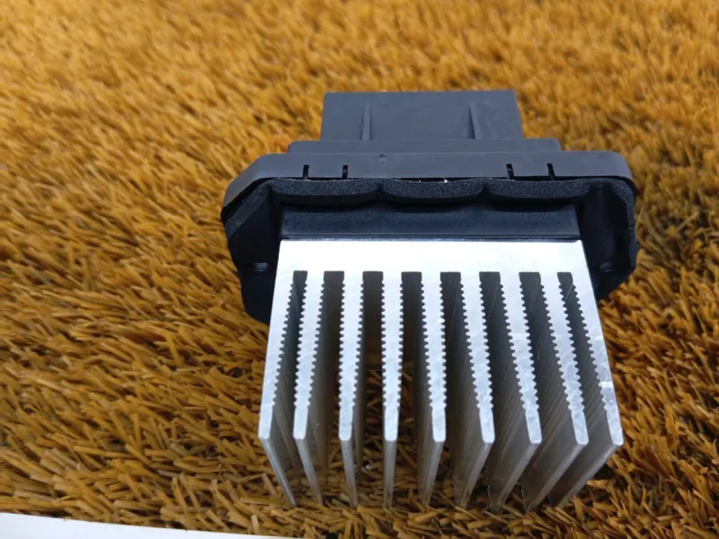 Резистор отопителя