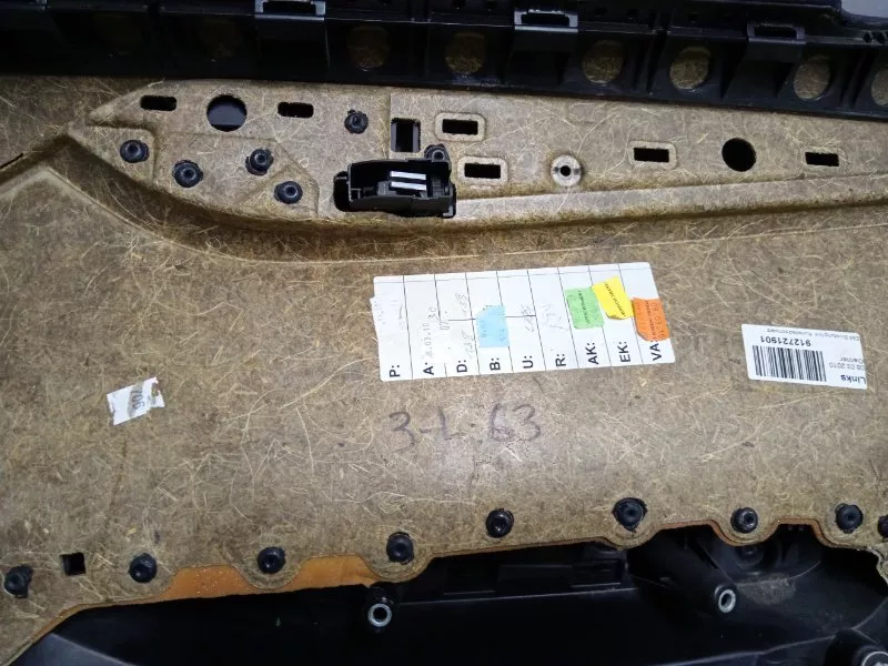 Обшивка двери BMW X1 2010 51427327245 E84, задняя левая