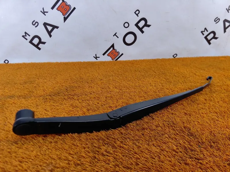 поводок стеклоочистителя