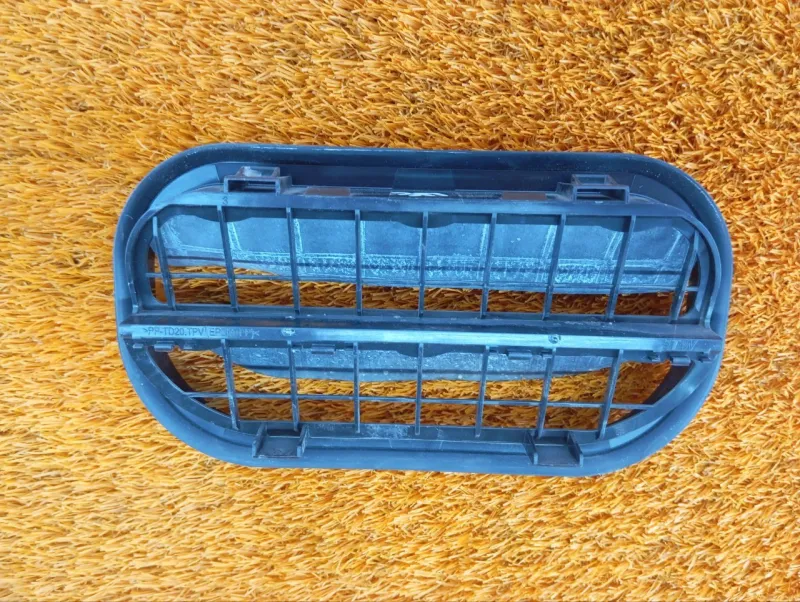 Решетка вентиляционная