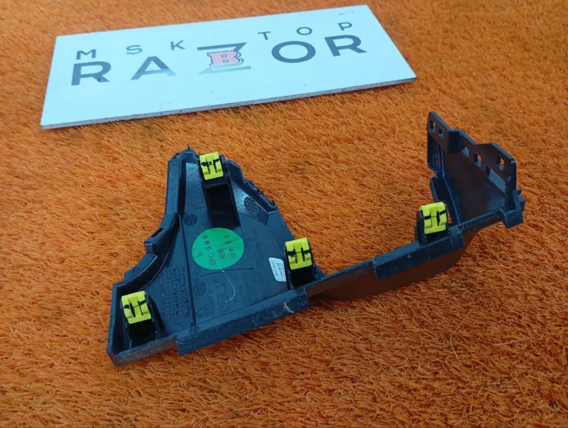 Декоративная накладка торпедо