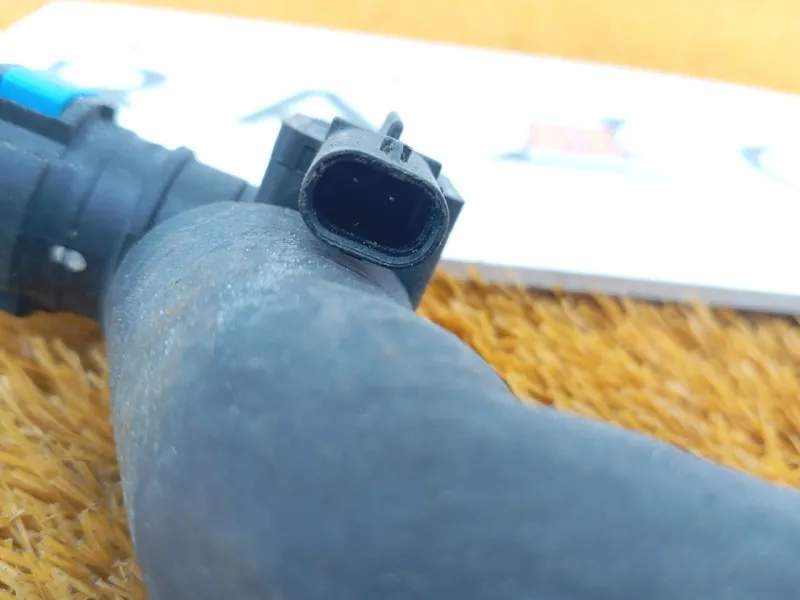 Трубка картерных газов