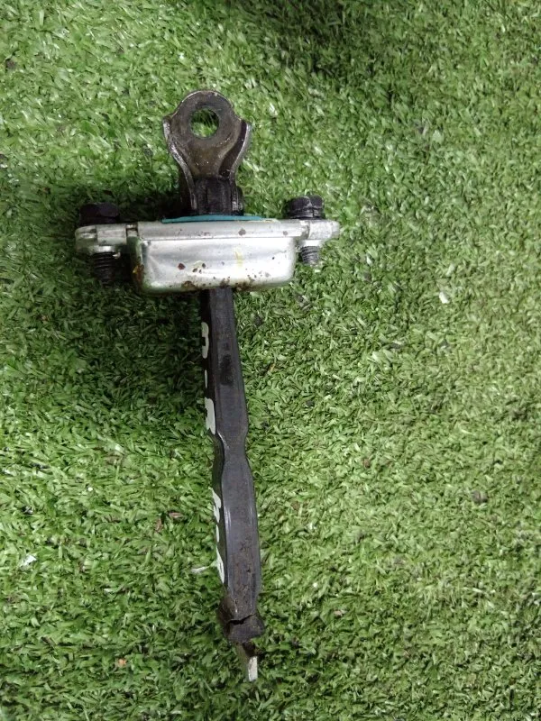 Ограничитель двери