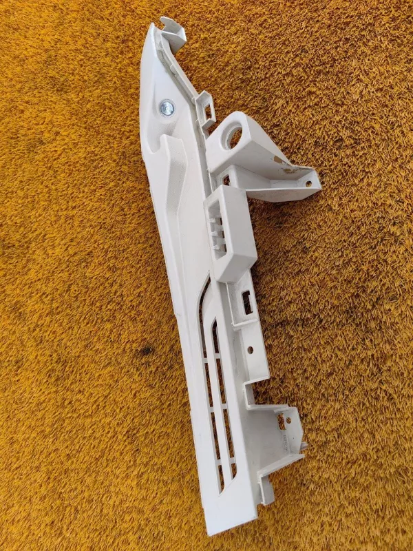 Обшивка багажника