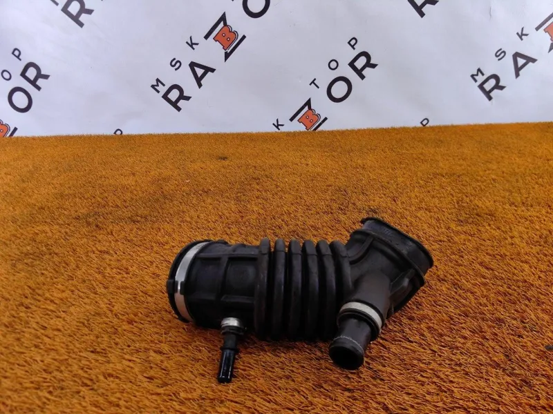 Патрубок воздушного фильтра