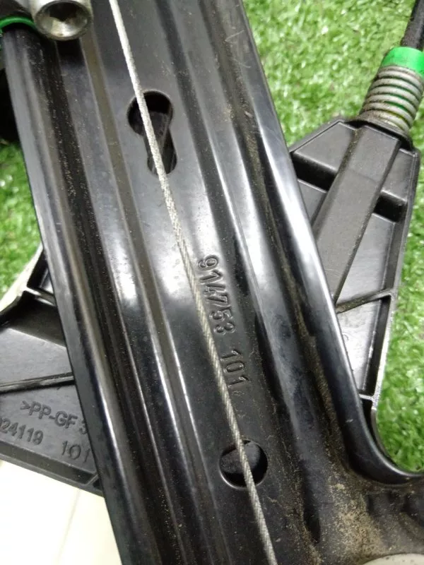 Стеклоподъемник Audi A4 2009 8K0839461 B8, задний левый