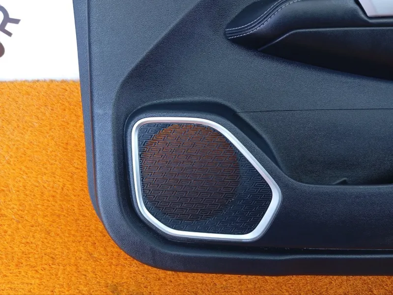 Обшивка двери