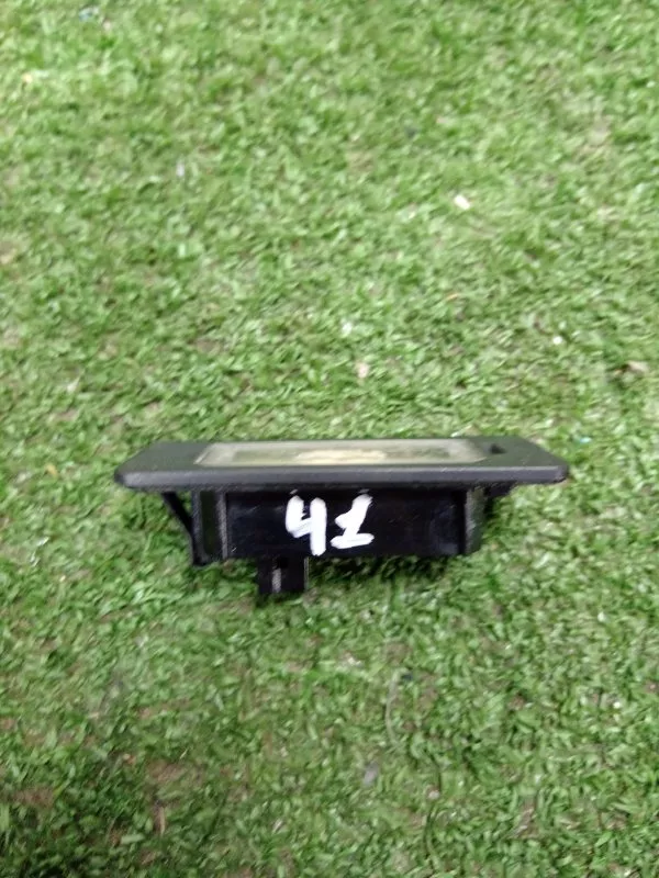 Плафон освещения багажника