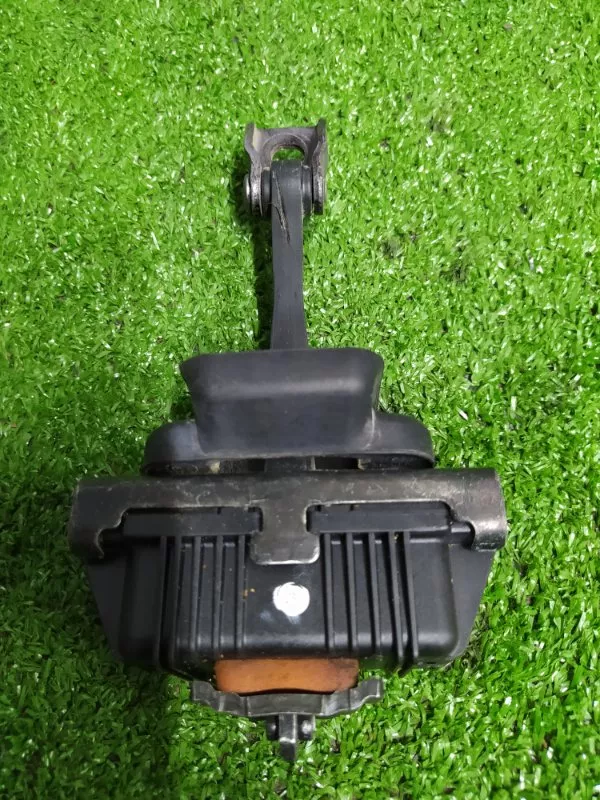 Ограничитель двери