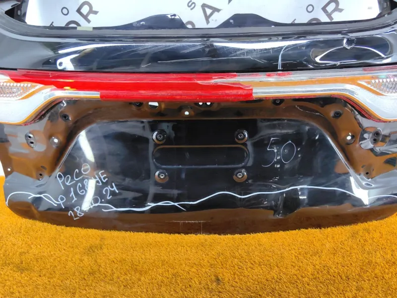 Крышка багажника