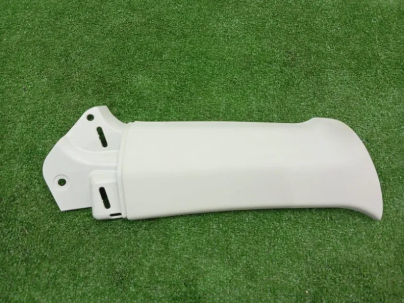 Накладка на стойку кузова