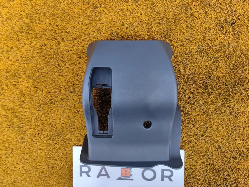 Кожух рулевой колонки