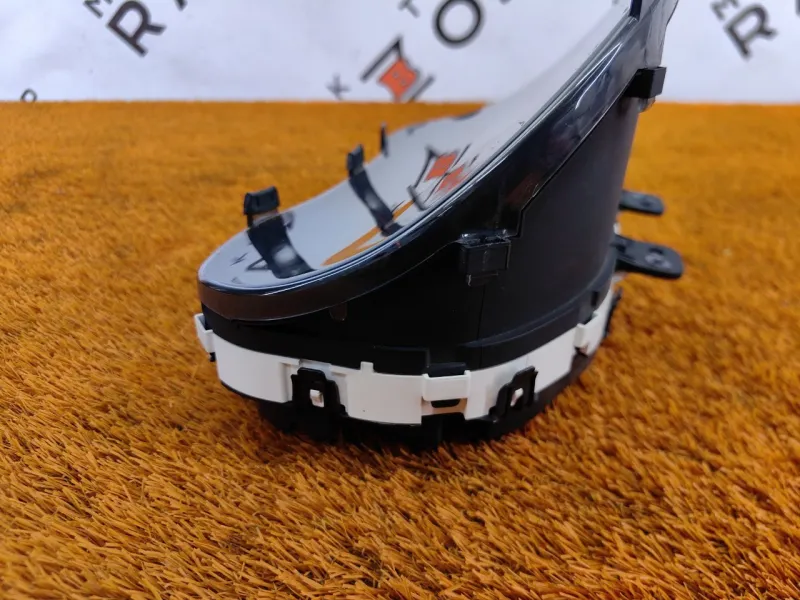 Панель приборов