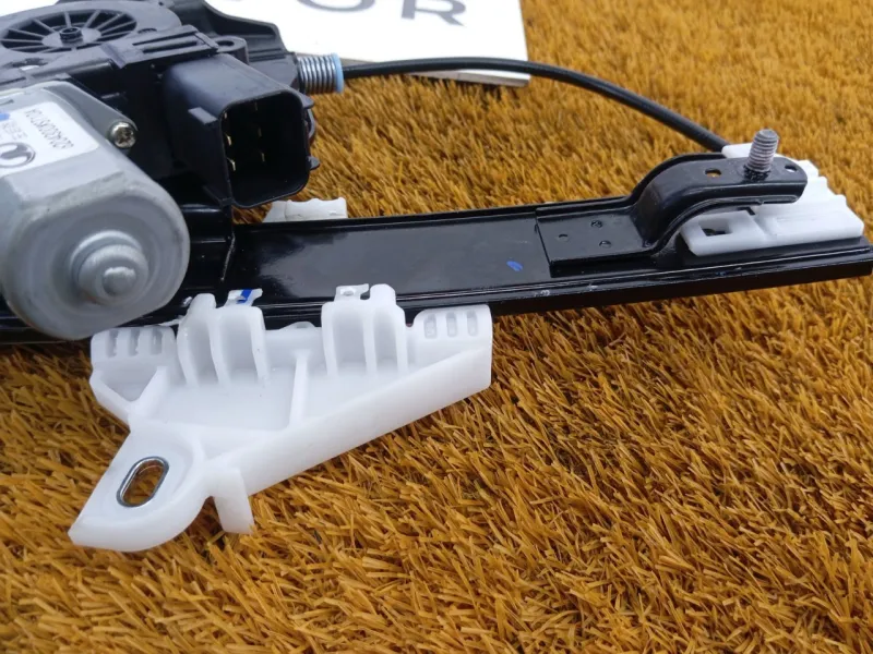 Стеклоподъемник