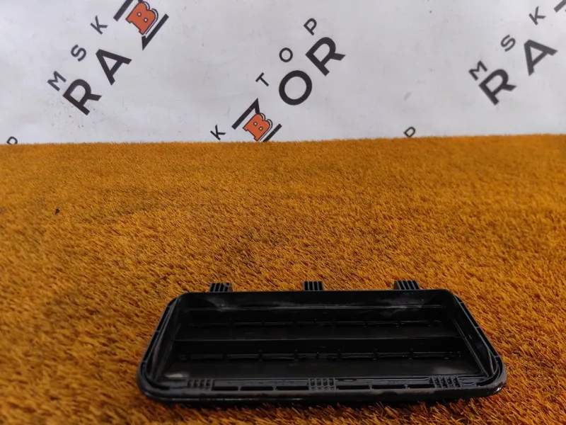 Решетка вентиляционная