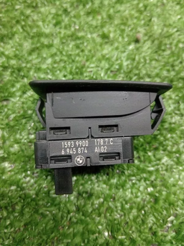 Кнопка стеклоподъемника