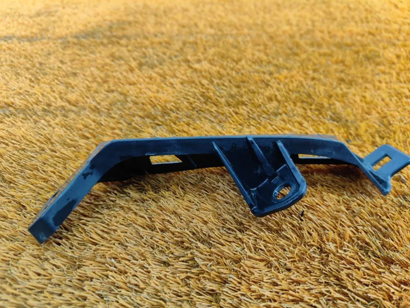 Кронштейн бампера