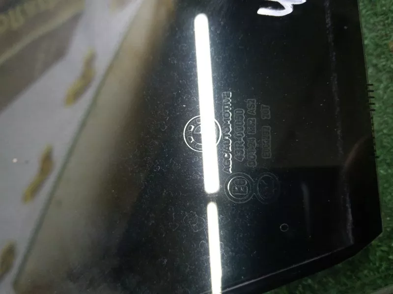 Стекло двери BMW 5-Series 2011 51337182110 F10, переднее правое