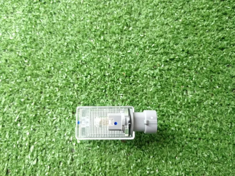 Плафон подсветки багажника