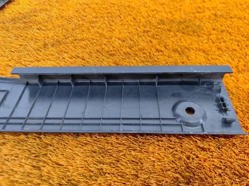 Обшивка багажника