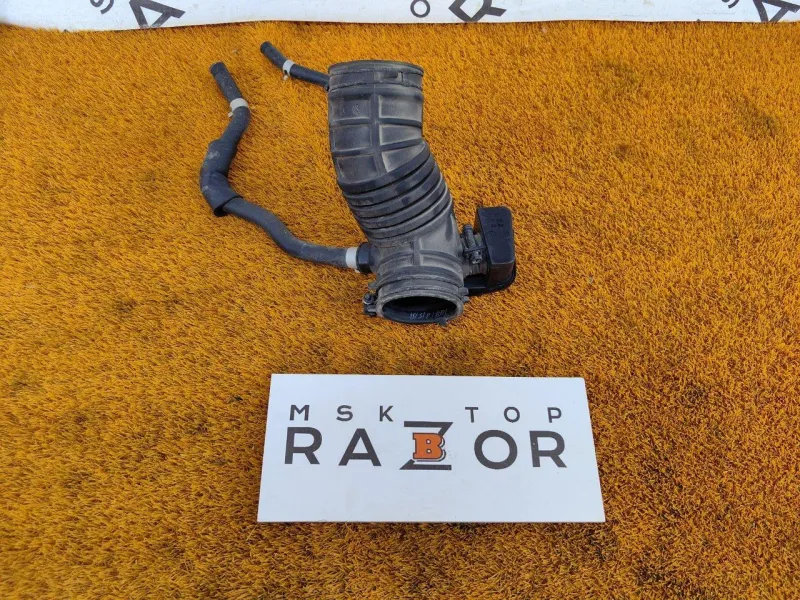 Патрубок воздушного фильтра