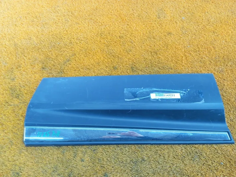 Молдинг двери