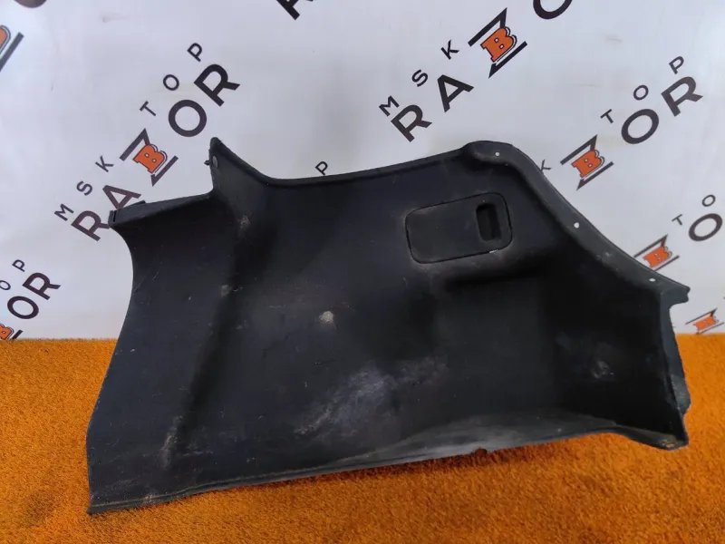 Обшивка багажника