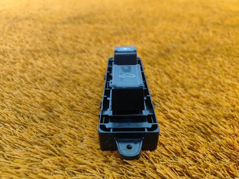 Блок управления люком