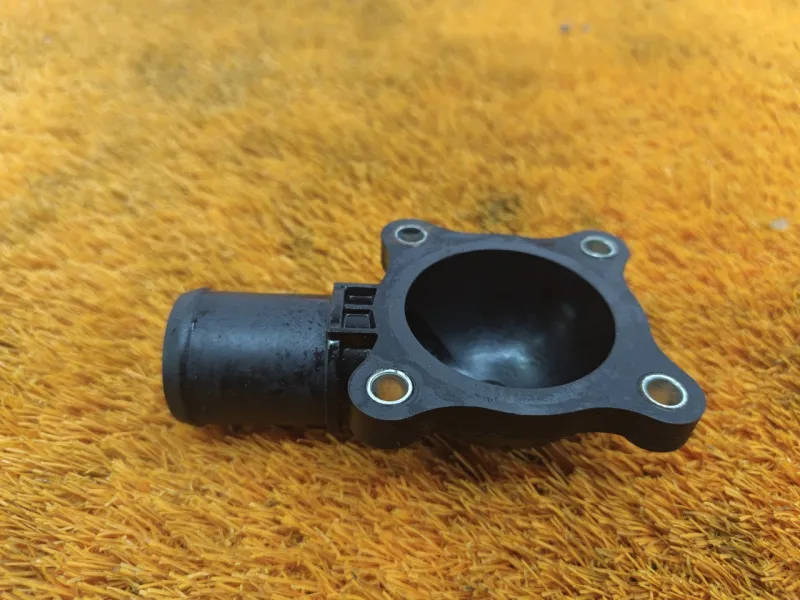 Крышка термостата