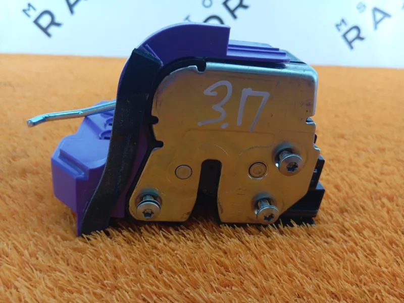 Замок двери