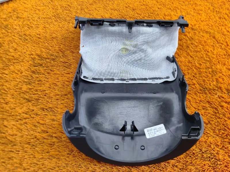 Кожух рулевой колонки