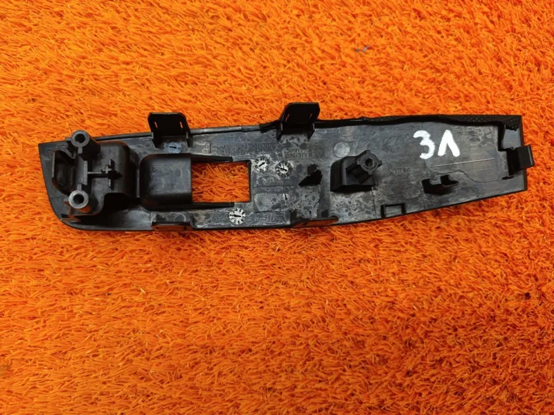 Молдинг двери